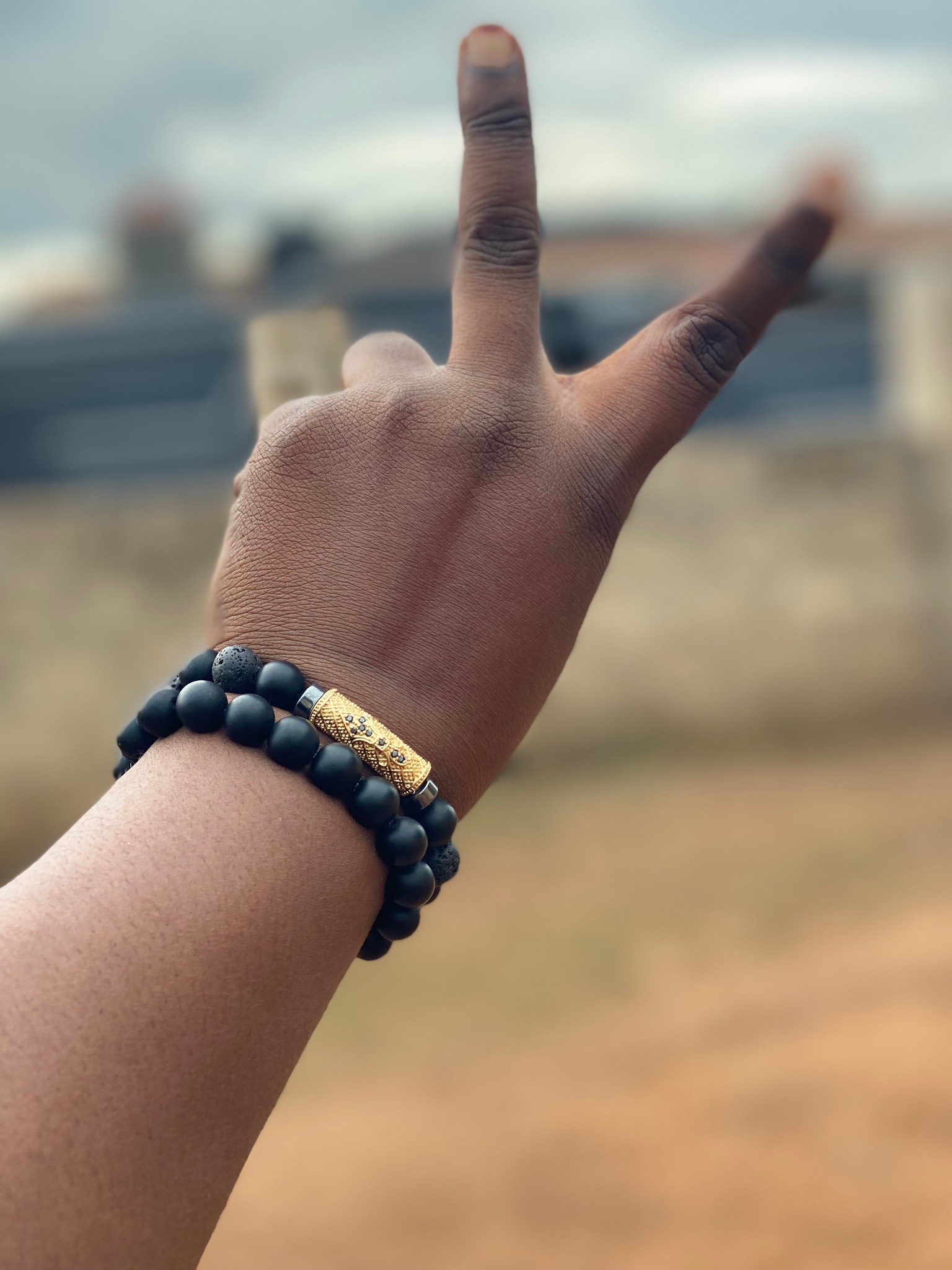 Hand bead