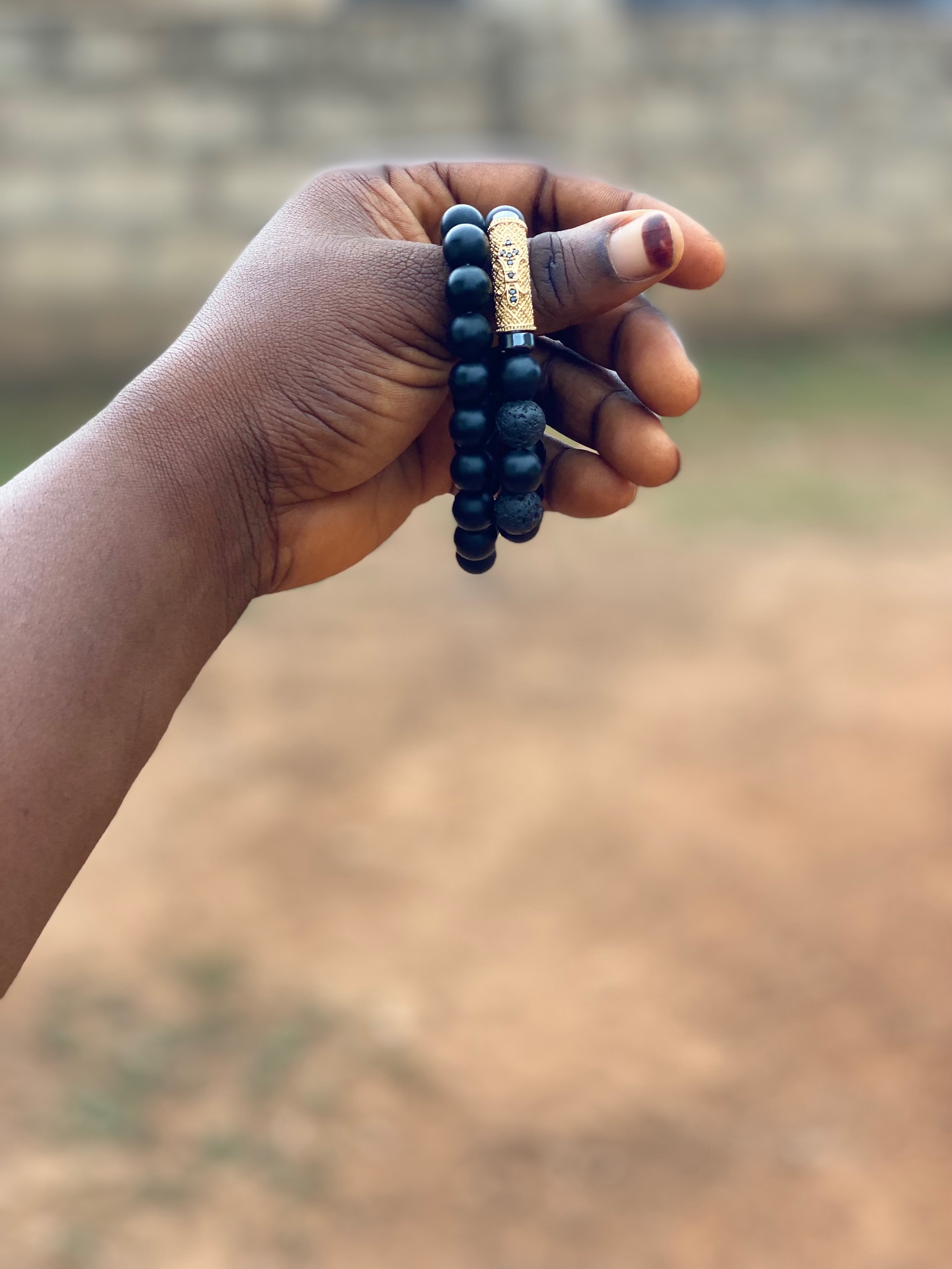 Hand bead