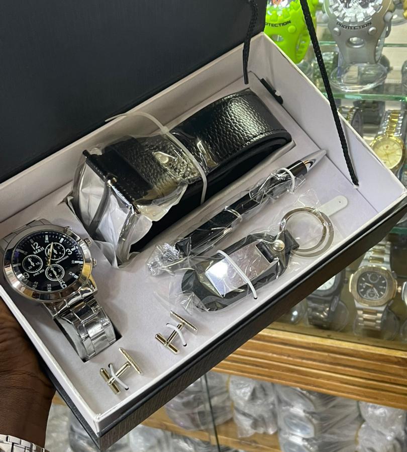 Unique Men Set
